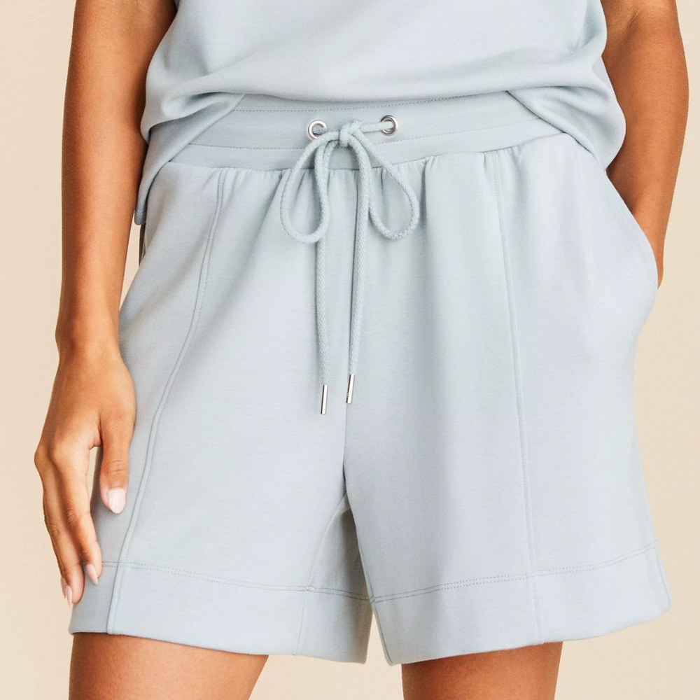 XL Lou & Grey Seamed Scubasoft Drawstring Shorts